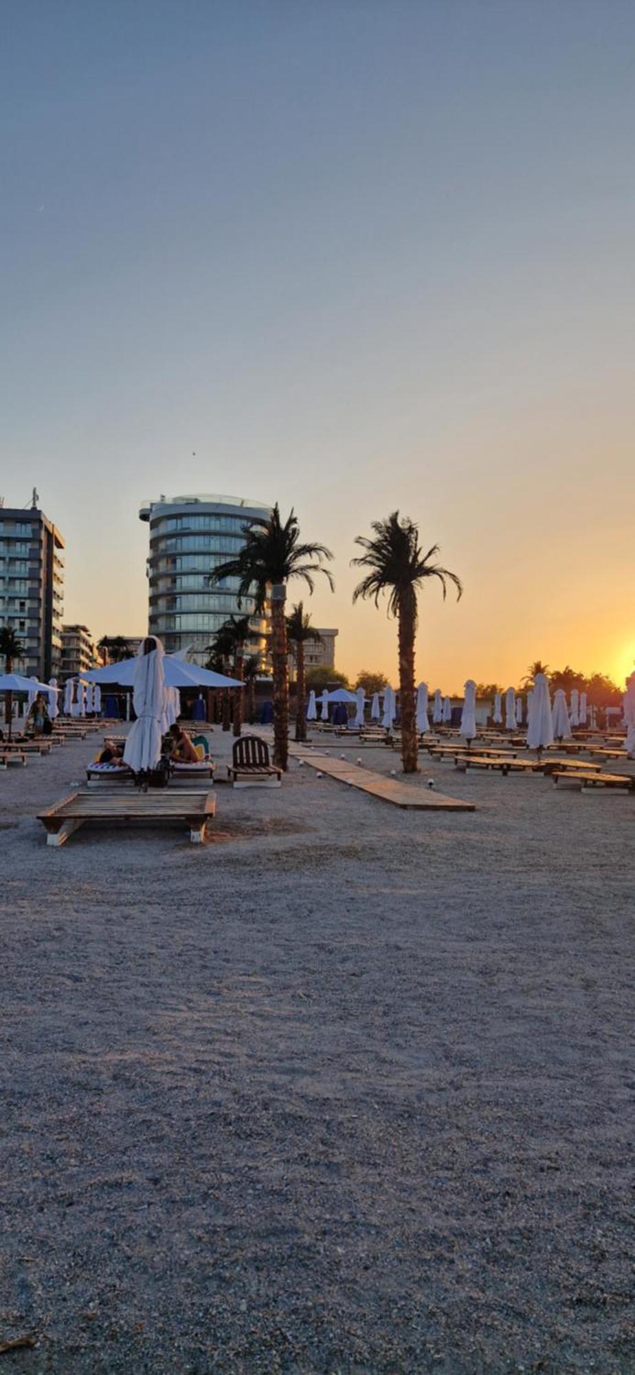 White Tower - Private Studio 106 Mamaia Ngoại thất bức ảnh